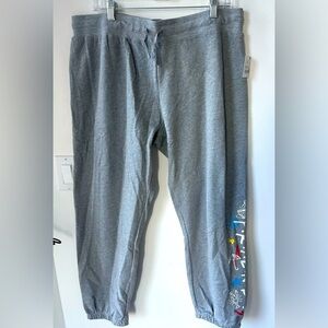 FRIENDS grey sweatpants size XXL
